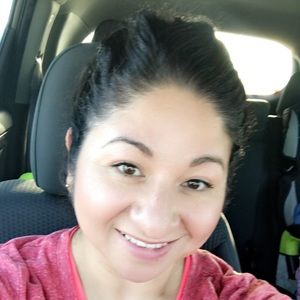 Meet your Posher, Lori